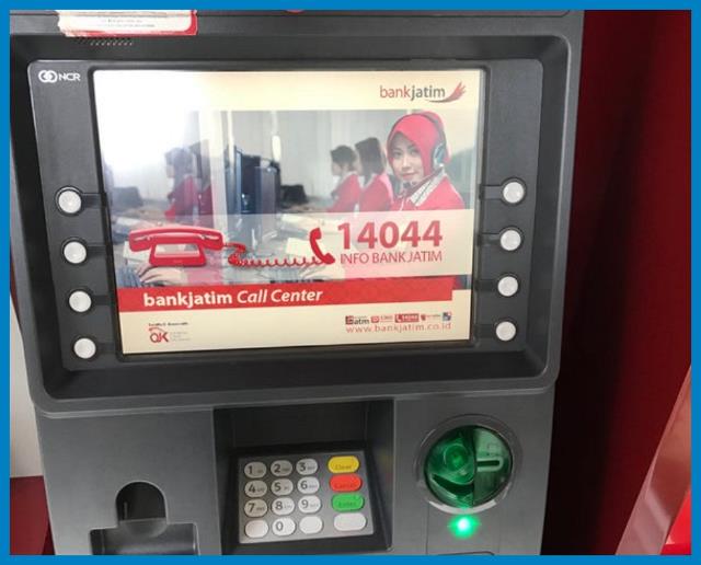 Cara mengambil uang di ATM Bank Jatim